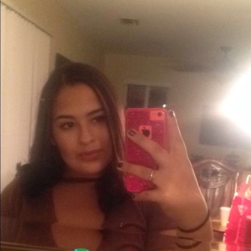 Meet your Posher, Alyssa